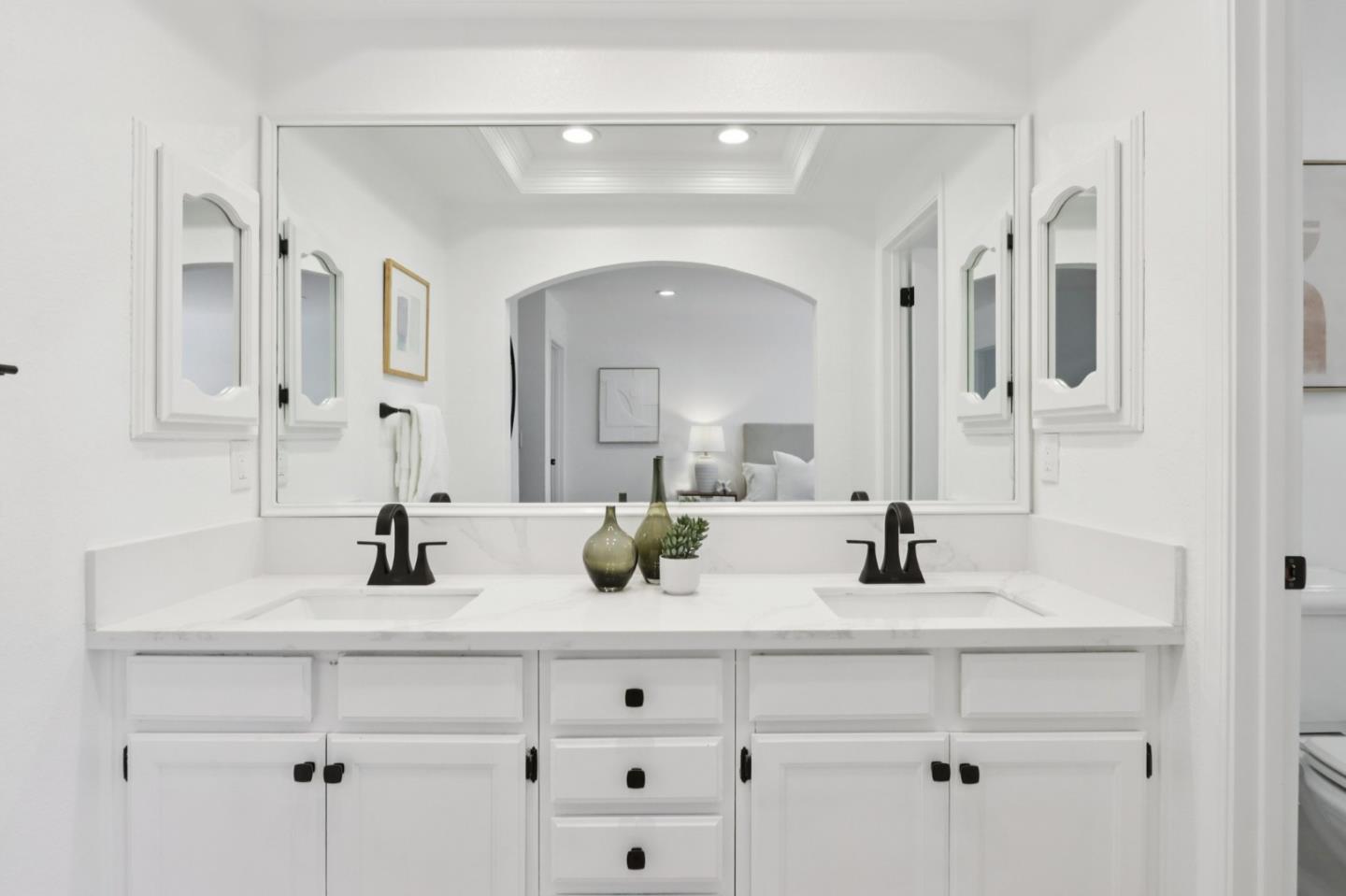 Detail Gallery Image 19 of 36 For 1100 Ramblewood Way, San Mateo,  CA 94403 - 3 Beds | 2 Baths