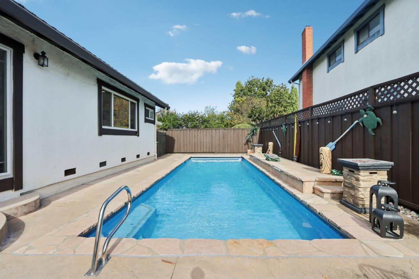 Detail Gallery Image 28 of 36 For 1100 Ramblewood Way, San Mateo,  CA 94403 - 3 Beds | 2 Baths