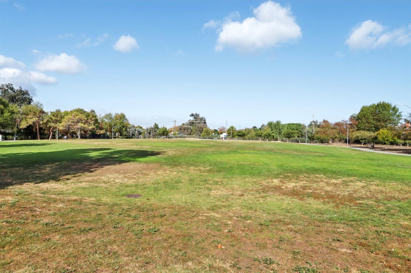 Detail Gallery Image 35 of 36 For 1100 Ramblewood Way, San Mateo,  CA 94403 - 3 Beds | 2 Baths