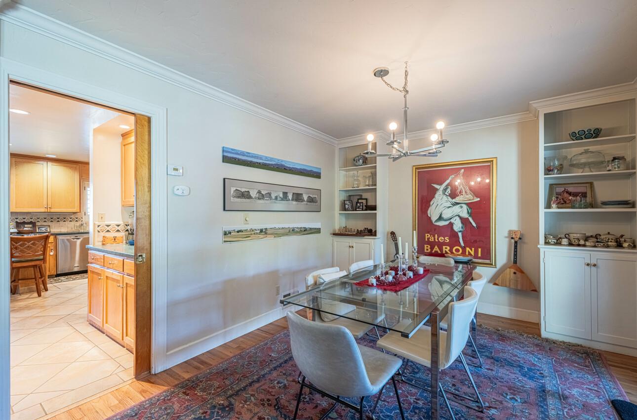 Detail Gallery Image 13 of 43 For 517 College Dr, Salinas,  CA 93901 - 4 Beds | 3 Baths