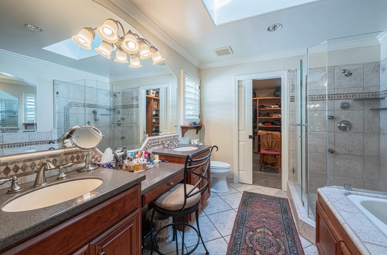 Detail Gallery Image 25 of 43 For 517 College Dr, Salinas,  CA 93901 - 4 Beds | 3 Baths