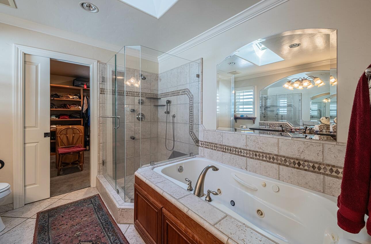 Detail Gallery Image 26 of 43 For 517 College Dr, Salinas,  CA 93901 - 4 Beds | 3 Baths