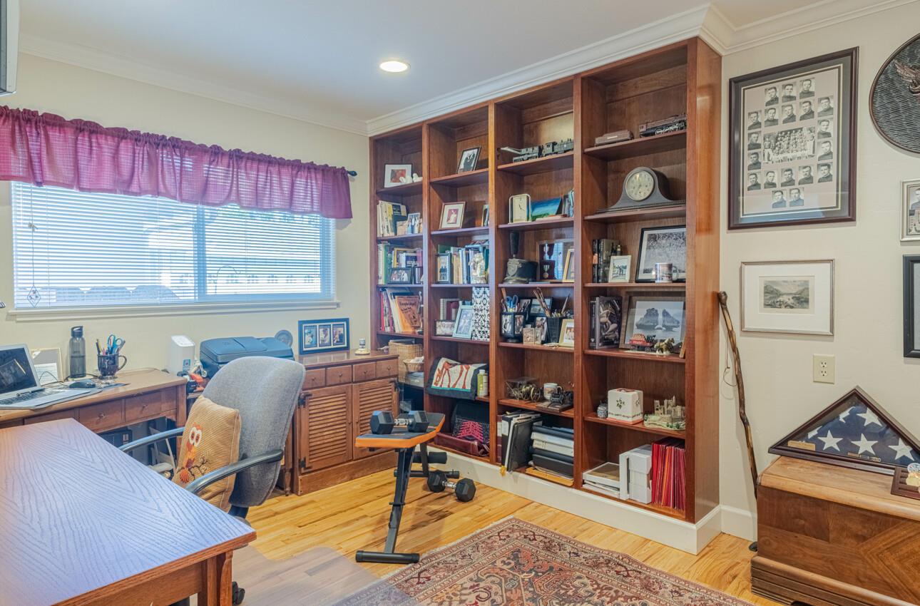 Detail Gallery Image 28 of 43 For 517 College Dr, Salinas,  CA 93901 - 4 Beds | 3 Baths