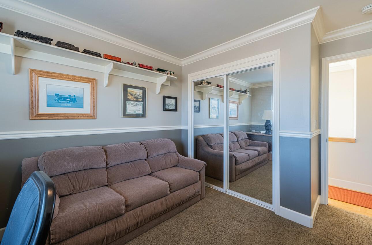 Detail Gallery Image 35 of 43 For 517 College Dr, Salinas,  CA 93901 - 4 Beds | 3 Baths