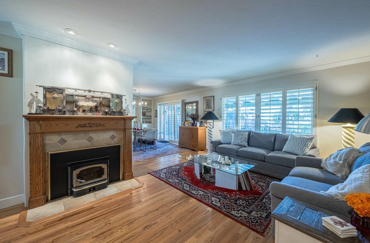 Detail Gallery Image 8 of 43 For 517 College Dr, Salinas,  CA 93901 - 4 Beds | 3 Baths