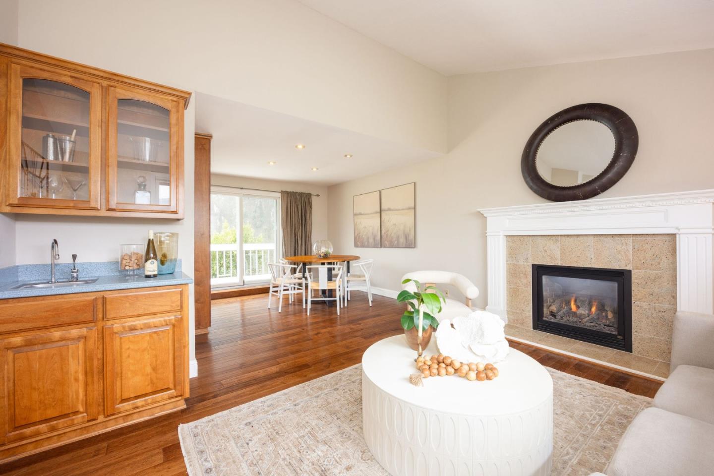 Detail Gallery Image 18 of 52 For 1077 Pearl Ave, Moss Beach,  CA 94038 - 3 Beds | 2/1 Baths