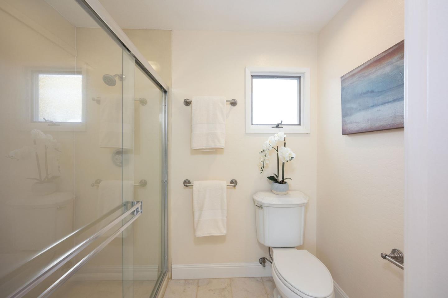 Detail Gallery Image 26 of 52 For 1077 Pearl Ave, Moss Beach,  CA 94038 - 3 Beds | 2/1 Baths