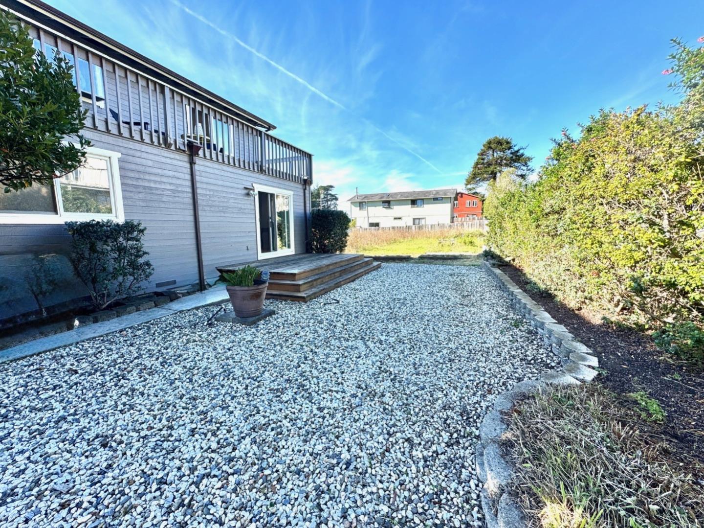Detail Gallery Image 48 of 52 For 1077 Pearl Ave, Moss Beach,  CA 94038 - 3 Beds | 2/1 Baths