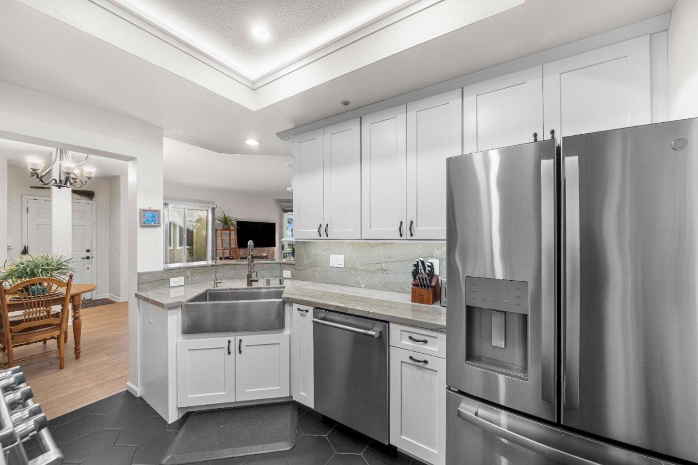 Detail Gallery Image 10 of 30 For 525 Quailbrook Ct, San Jose,  CA 95110 - 2 Beds | 2 Baths