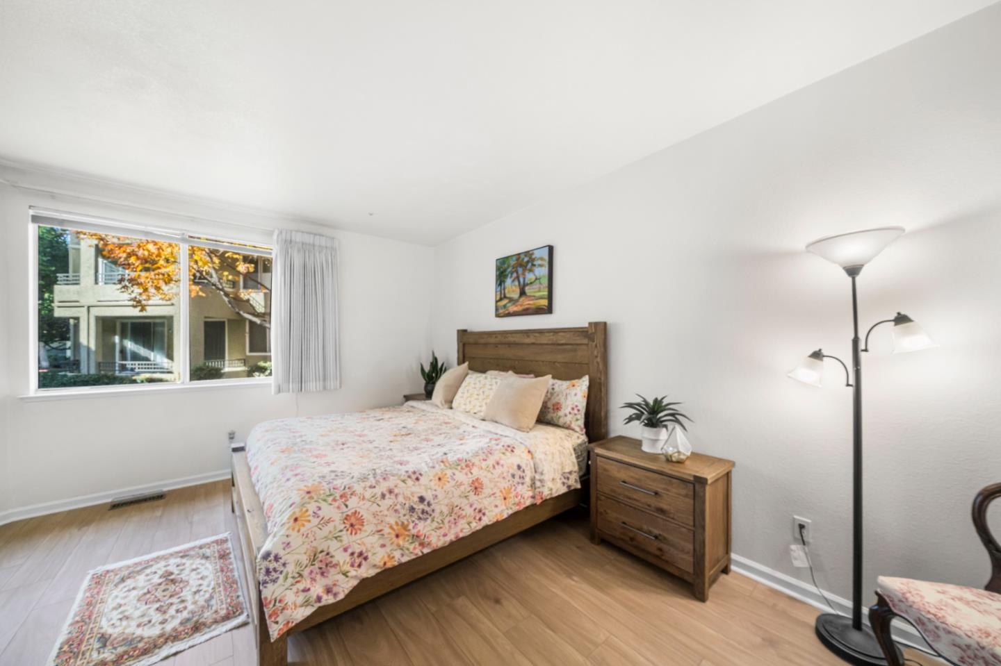 Detail Gallery Image 14 of 30 For 525 Quailbrook Ct, San Jose,  CA 95110 - 2 Beds | 2 Baths