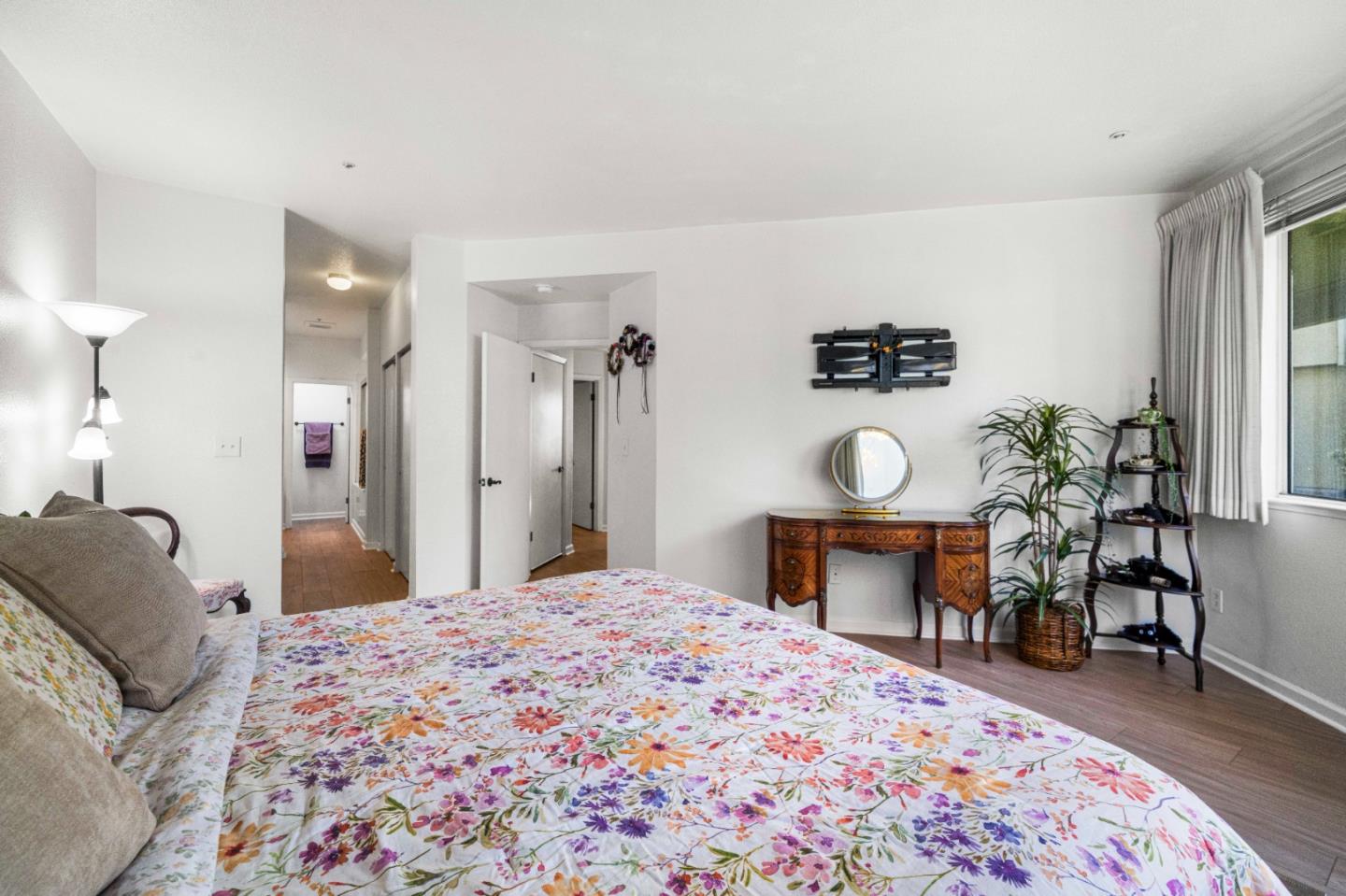 Detail Gallery Image 17 of 30 For 525 Quailbrook Ct, San Jose,  CA 95110 - 2 Beds | 2 Baths