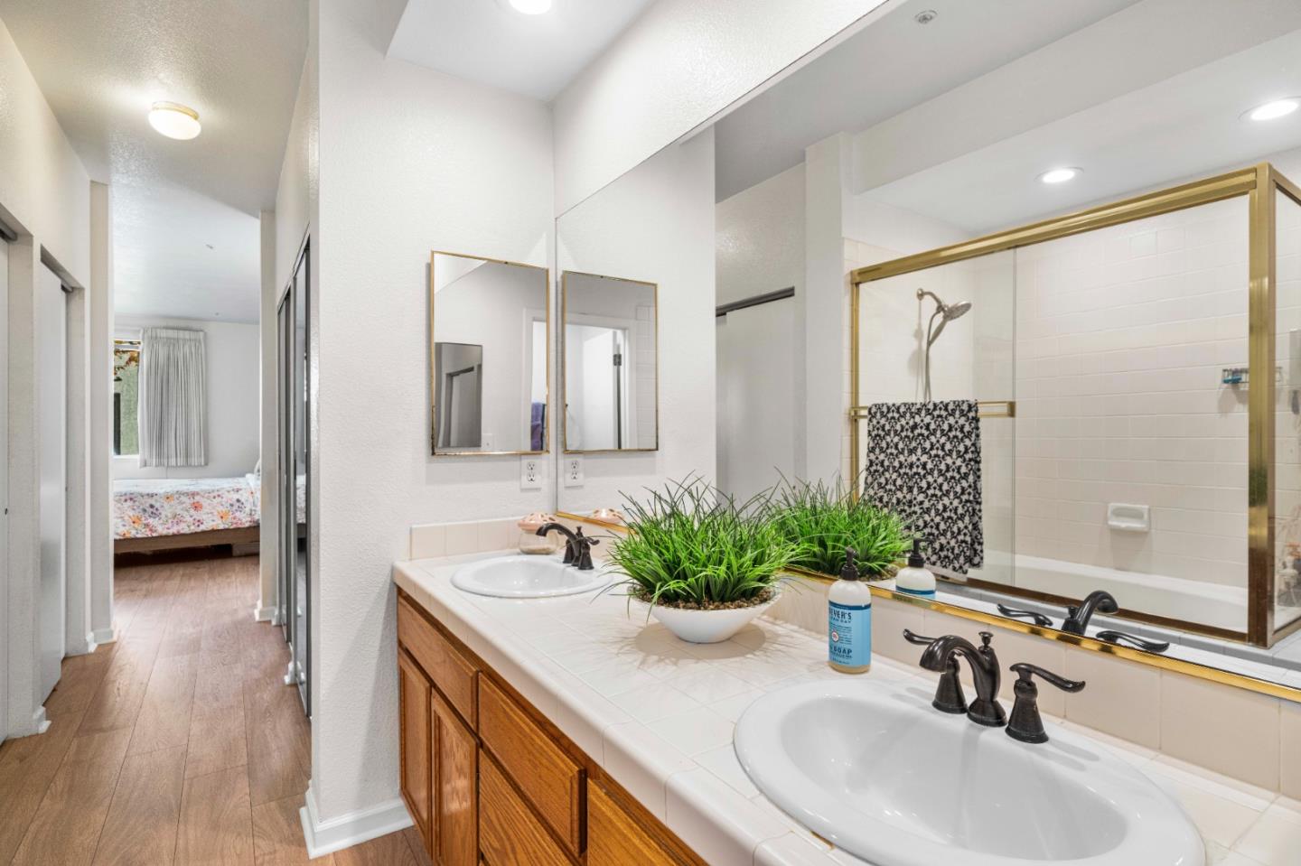 Detail Gallery Image 22 of 30 For 525 Quailbrook Ct, San Jose,  CA 95110 - 2 Beds | 2 Baths