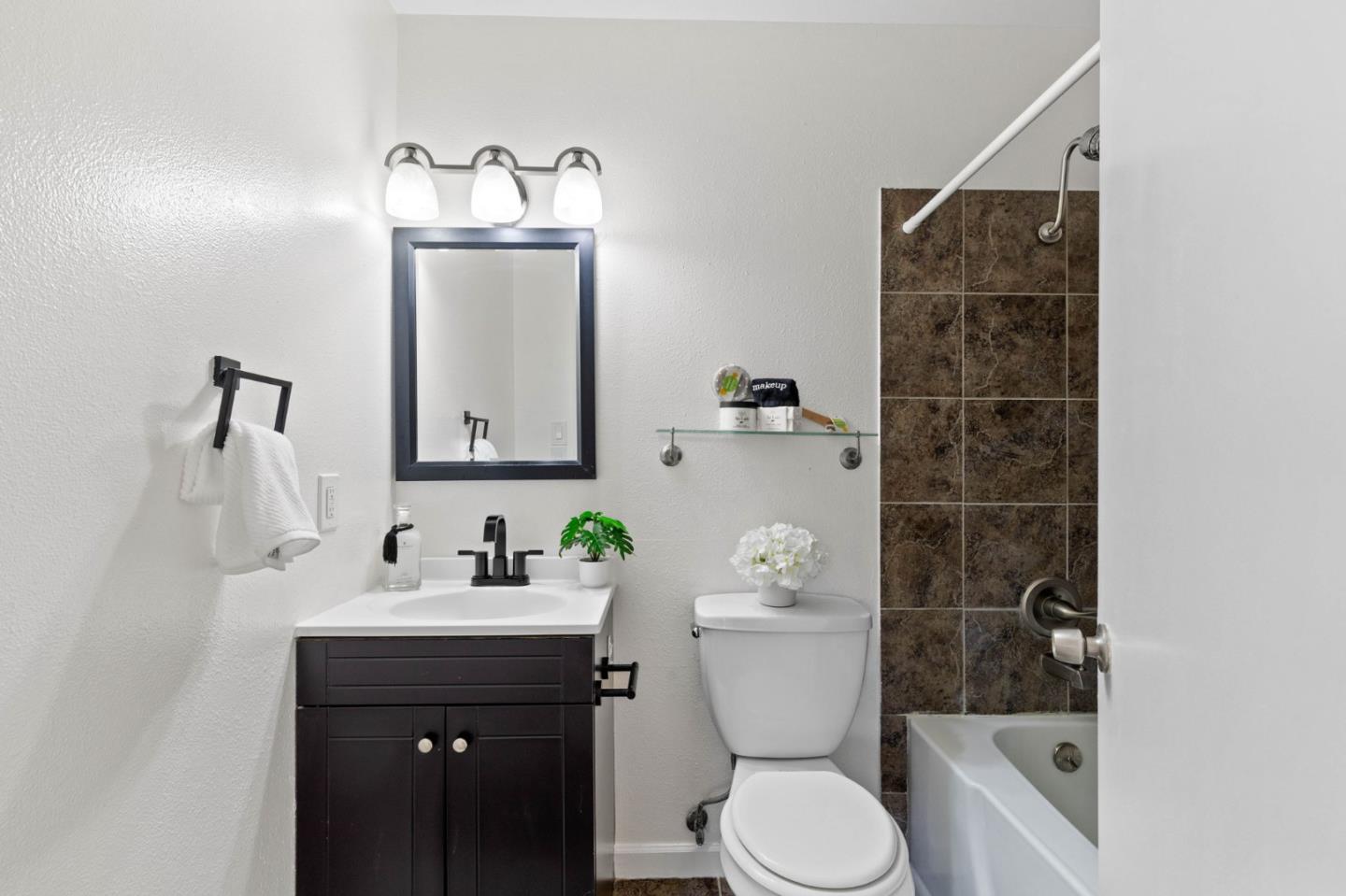 Detail Gallery Image 21 of 30 For 5536 Spinnaker Dr #3,  San Jose,  CA 95123 - 2 Beds | 1 Baths