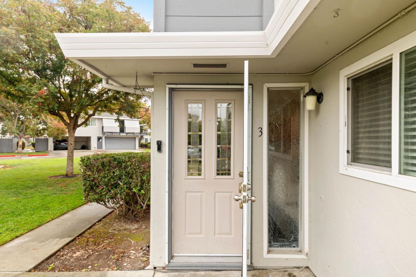 Detail Gallery Image 5 of 30 For 5536 Spinnaker Dr #3,  San Jose,  CA 95123 - 2 Beds | 1 Baths