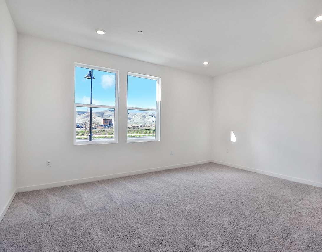 Detail Gallery Image 12 of 25 For 5712 Lake Club Dr, Fairfield,  CA 94533 - 4 Beds | 3/1 Baths