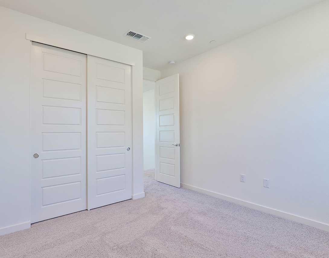 Detail Gallery Image 19 of 25 For 5712 Lake Club Dr, Fairfield,  CA 94533 - 4 Beds | 3/1 Baths