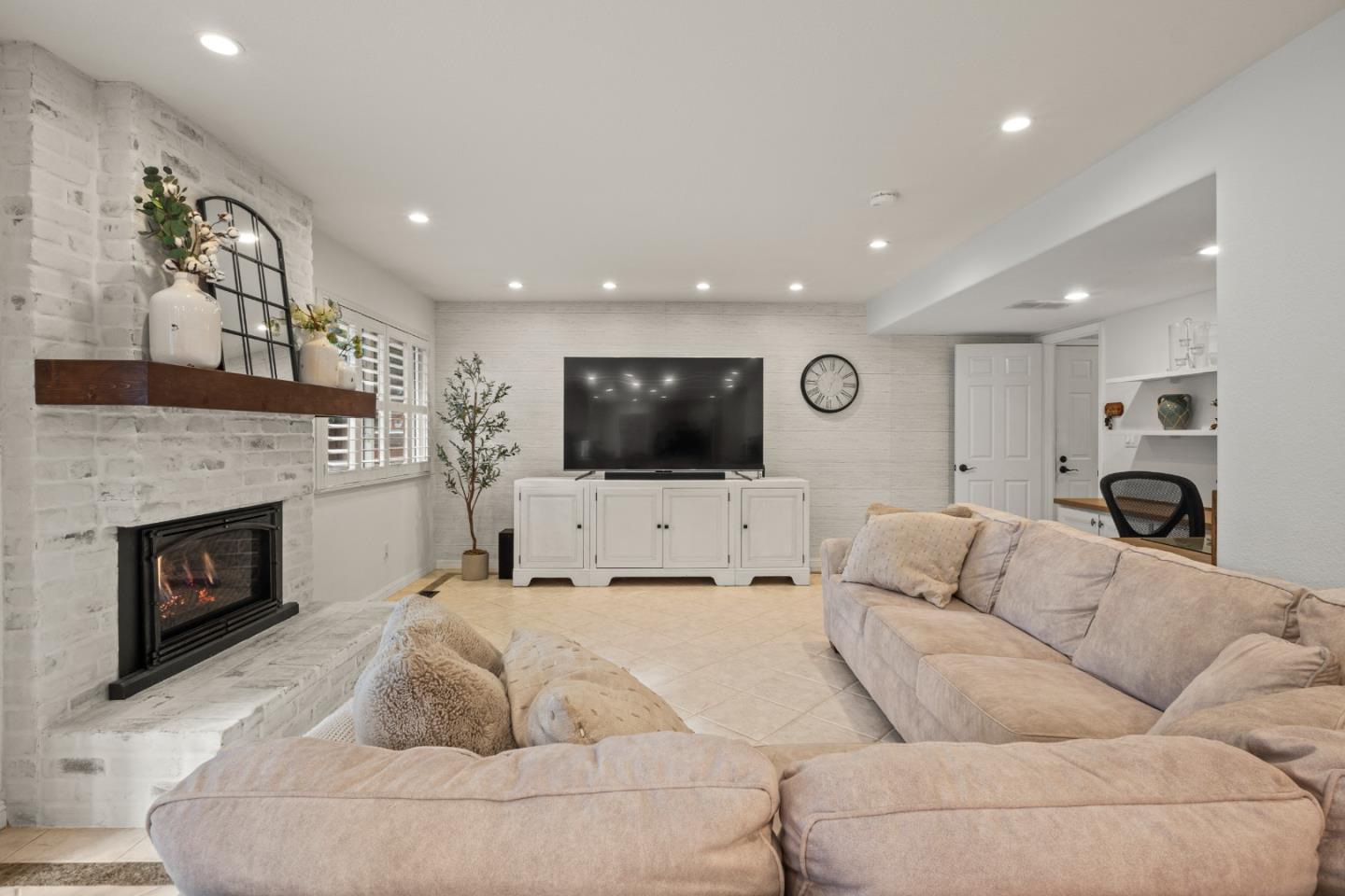 Detail Gallery Image 17 of 51 For 26 Seminole Ct, San Ramon,  CA 94583 - 4 Beds | 3 Baths