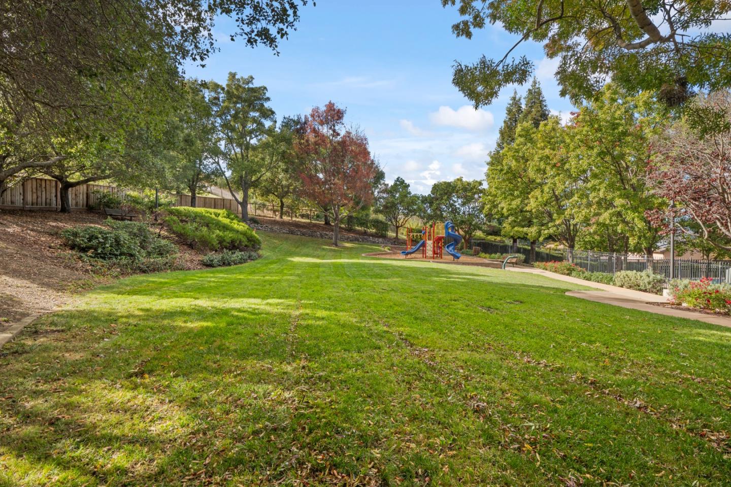 Detail Gallery Image 47 of 51 For 26 Seminole Ct, San Ramon,  CA 94583 - 4 Beds | 3 Baths