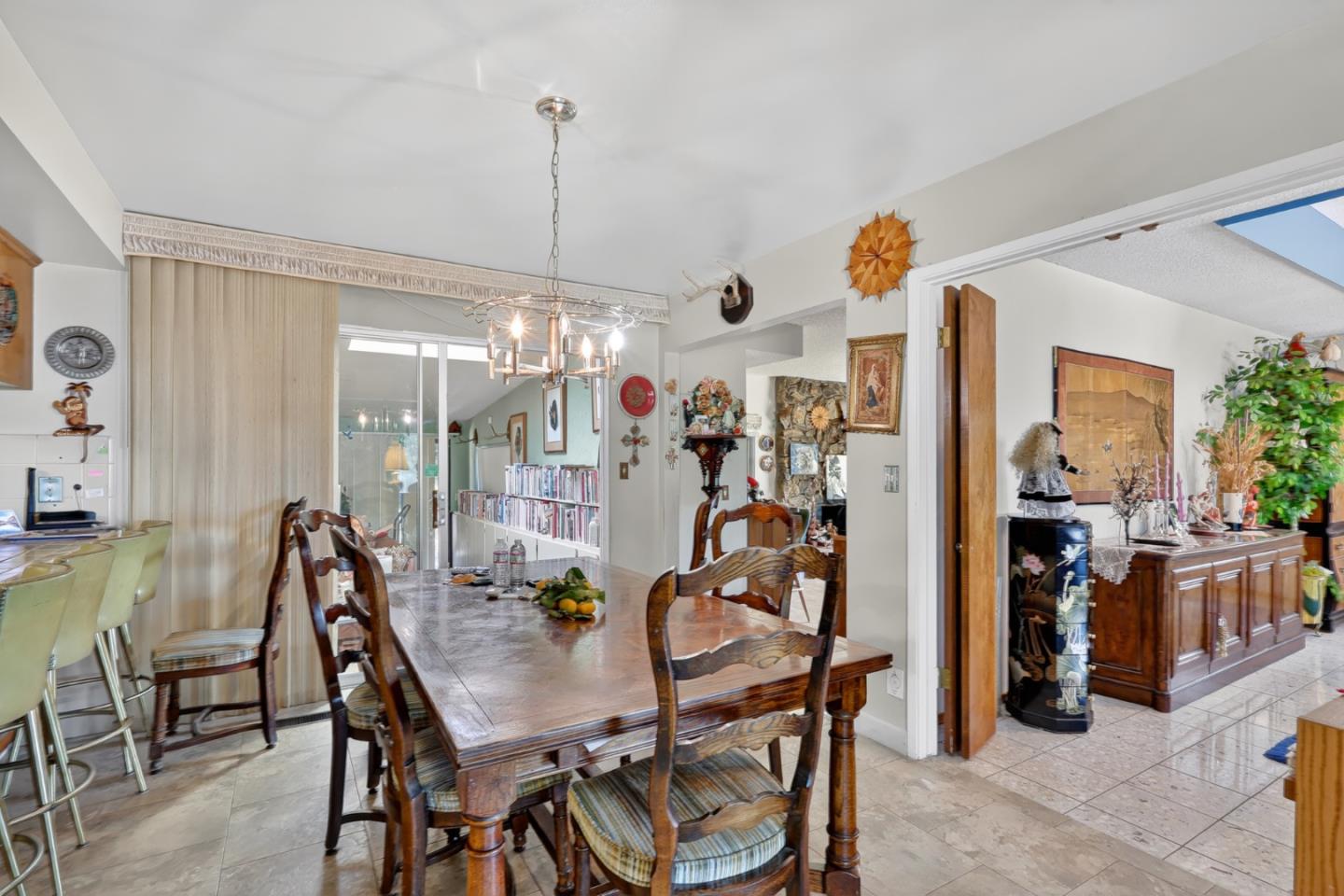 Detail Gallery Image 15 of 47 For 3992 Altadena Ln, San Jose,  CA 95127 - 3 Beds | 2/1 Baths