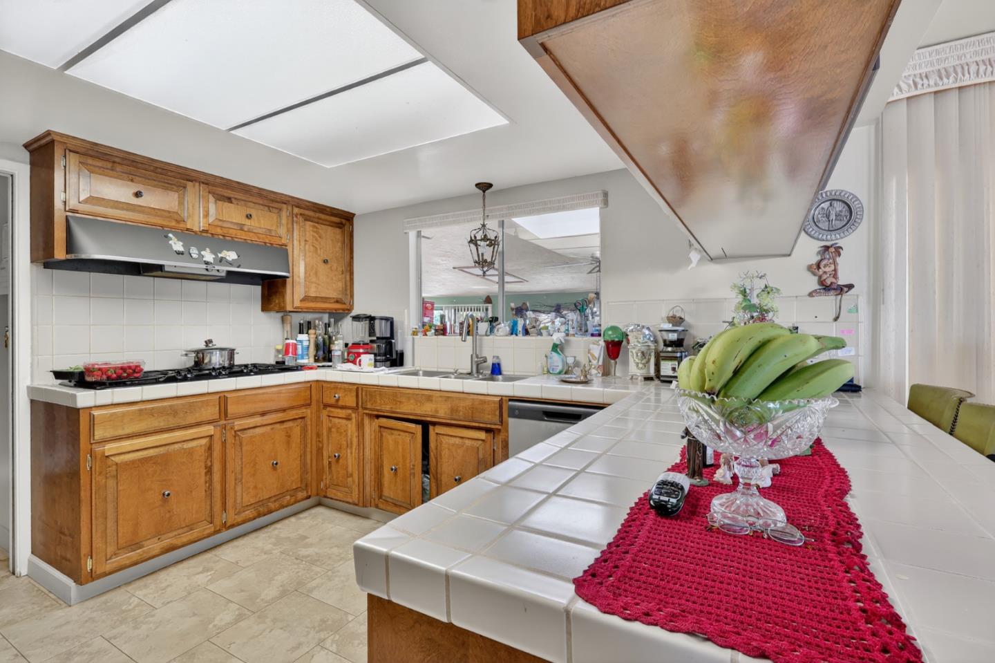 Detail Gallery Image 18 of 47 For 3992 Altadena Ln, San Jose,  CA 95127 - 3 Beds | 2/1 Baths