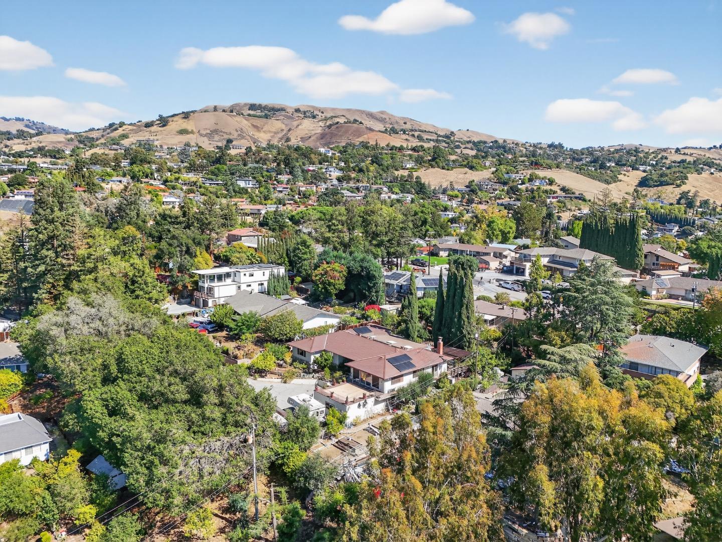 Detail Gallery Image 46 of 47 For 3992 Altadena Ln, San Jose,  CA 95127 - 3 Beds | 2/1 Baths