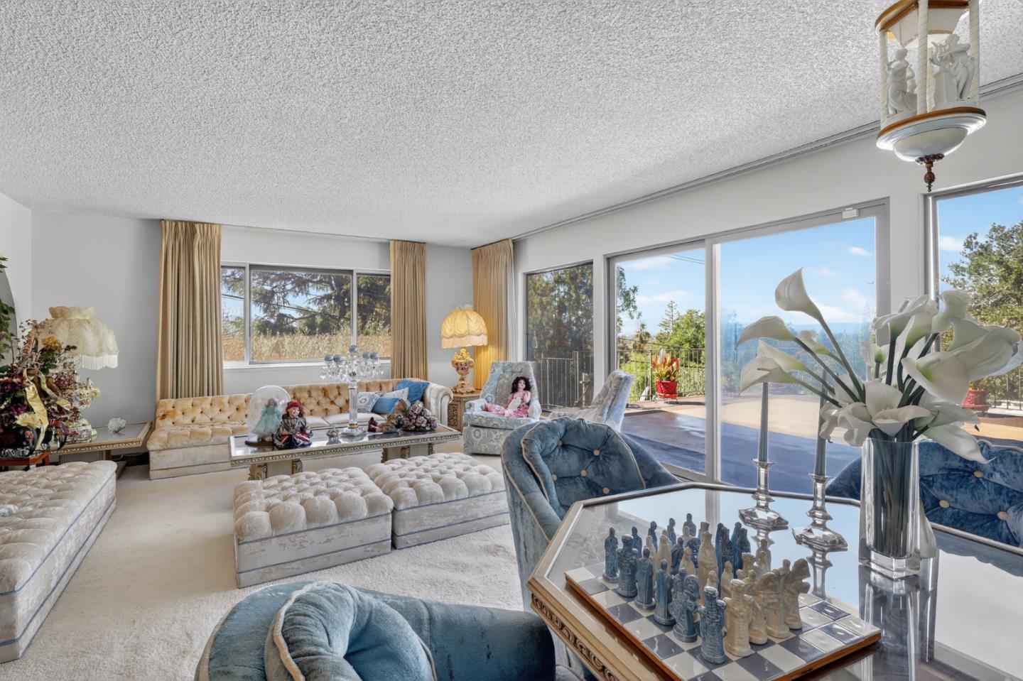 Detail Gallery Image 9 of 47 For 3992 Altadena Ln, San Jose,  CA 95127 - 3 Beds | 2/1 Baths