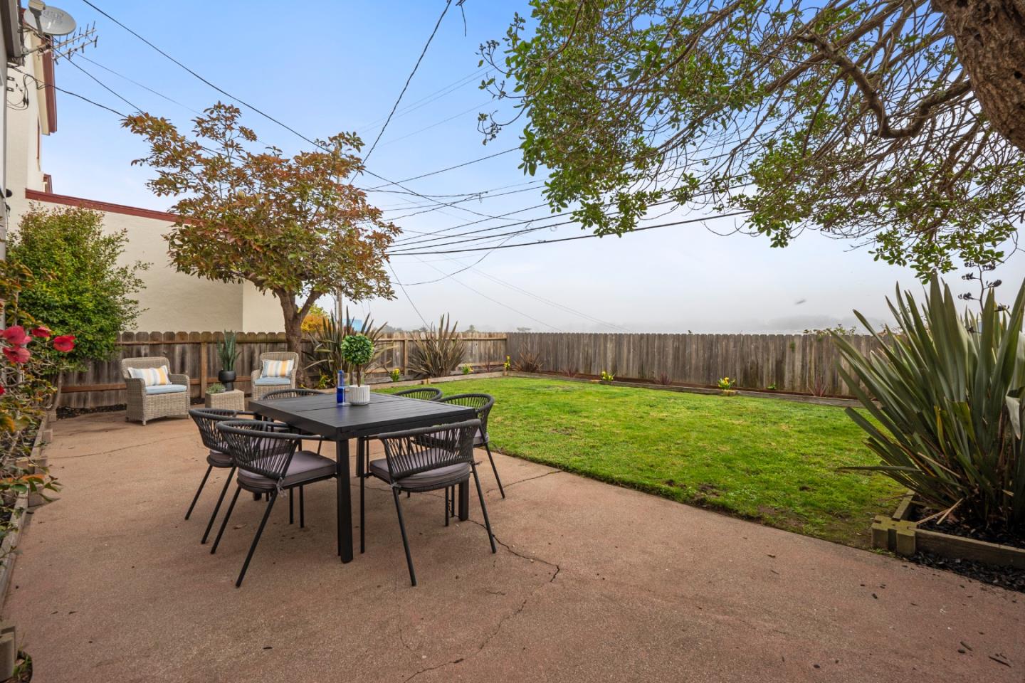 Detail Gallery Image 22 of 26 For 61 Windsor Dr, Daly City,  CA 94015 - 2 Beds | 1 Baths