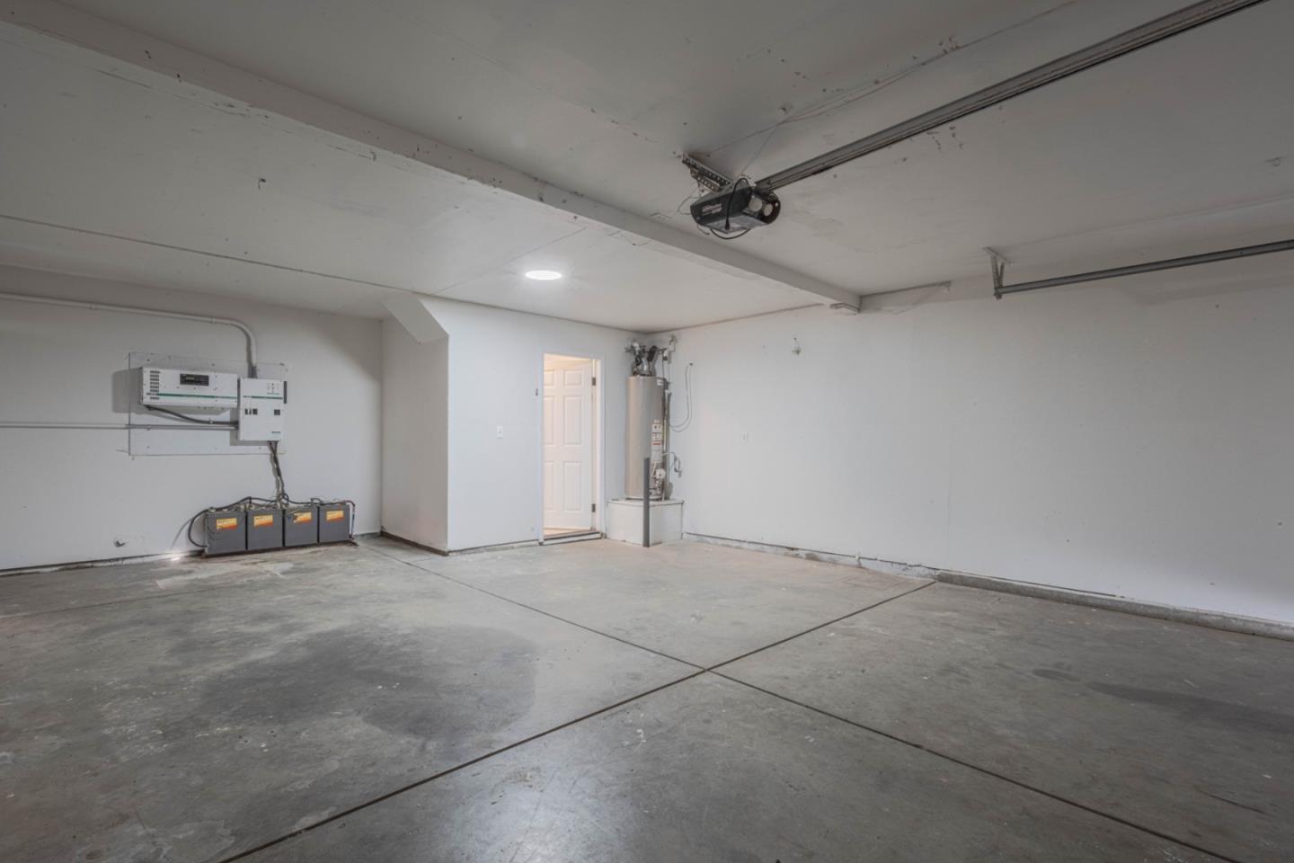 Detail Gallery Image 19 of 39 For 1061 Vista Ave, Soledad,  CA 93960 - 6 Beds | 2/1 Baths