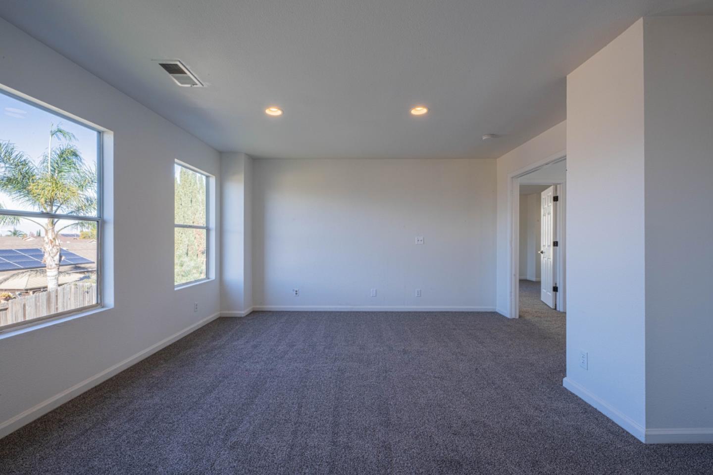 Detail Gallery Image 22 of 39 For 1061 Vista Ave, Soledad,  CA 93960 - 6 Beds | 2/1 Baths