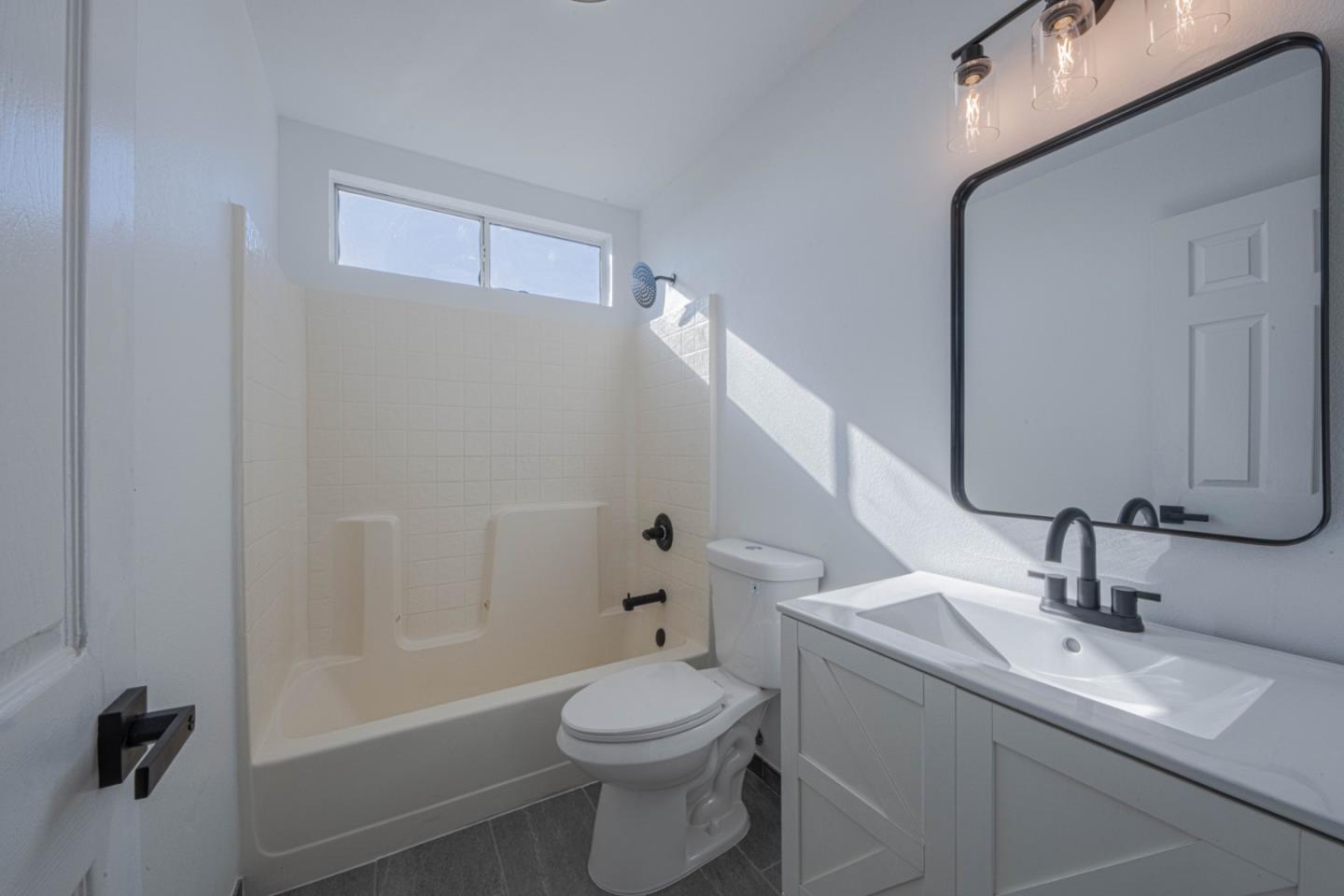 Detail Gallery Image 35 of 39 For 1061 Vista Ave, Soledad,  CA 93960 - 6 Beds | 2/1 Baths