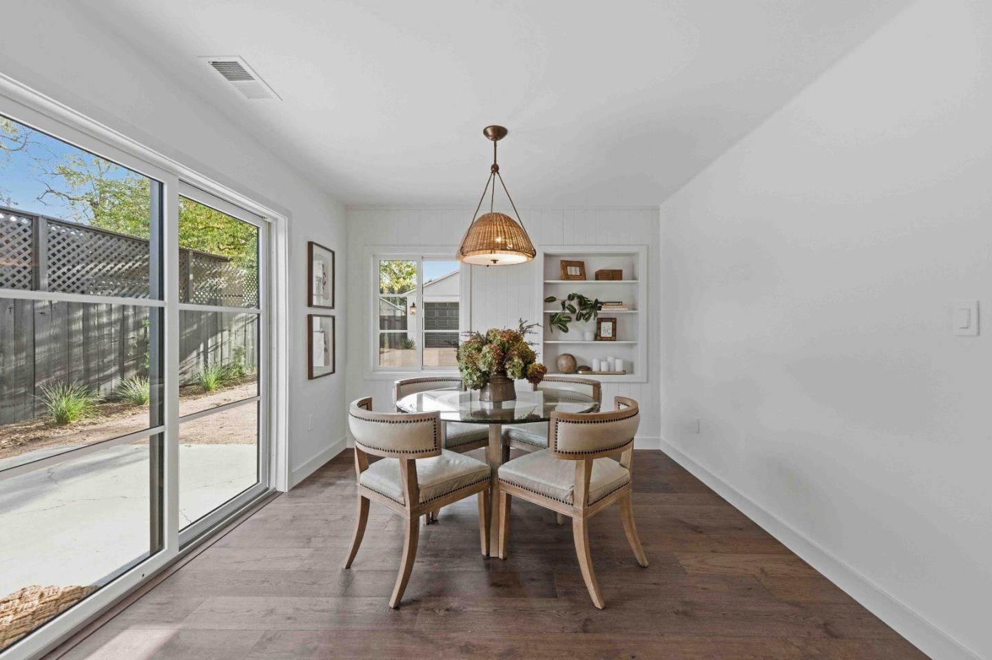 Detail Gallery Image 12 of 44 For 526 Lancaster Way, Redwood City,  CA 94062 - 3 Beds | 2 Baths