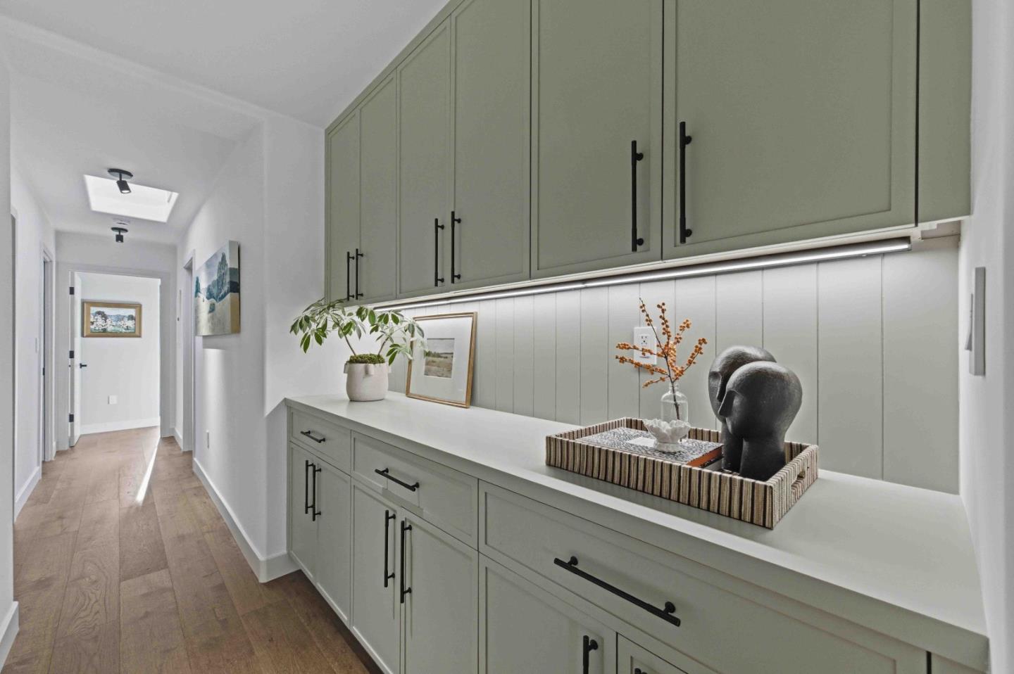 Detail Gallery Image 13 of 44 For 526 Lancaster Way, Redwood City,  CA 94062 - 3 Beds | 2 Baths