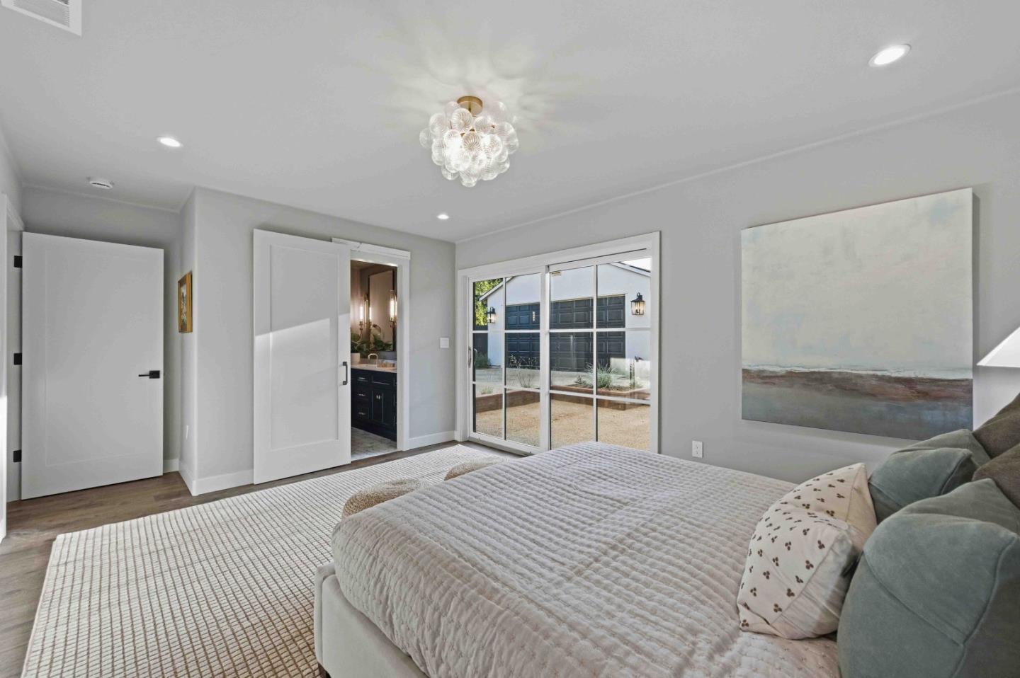 Detail Gallery Image 16 of 44 For 526 Lancaster Way, Redwood City,  CA 94062 - 3 Beds | 2 Baths