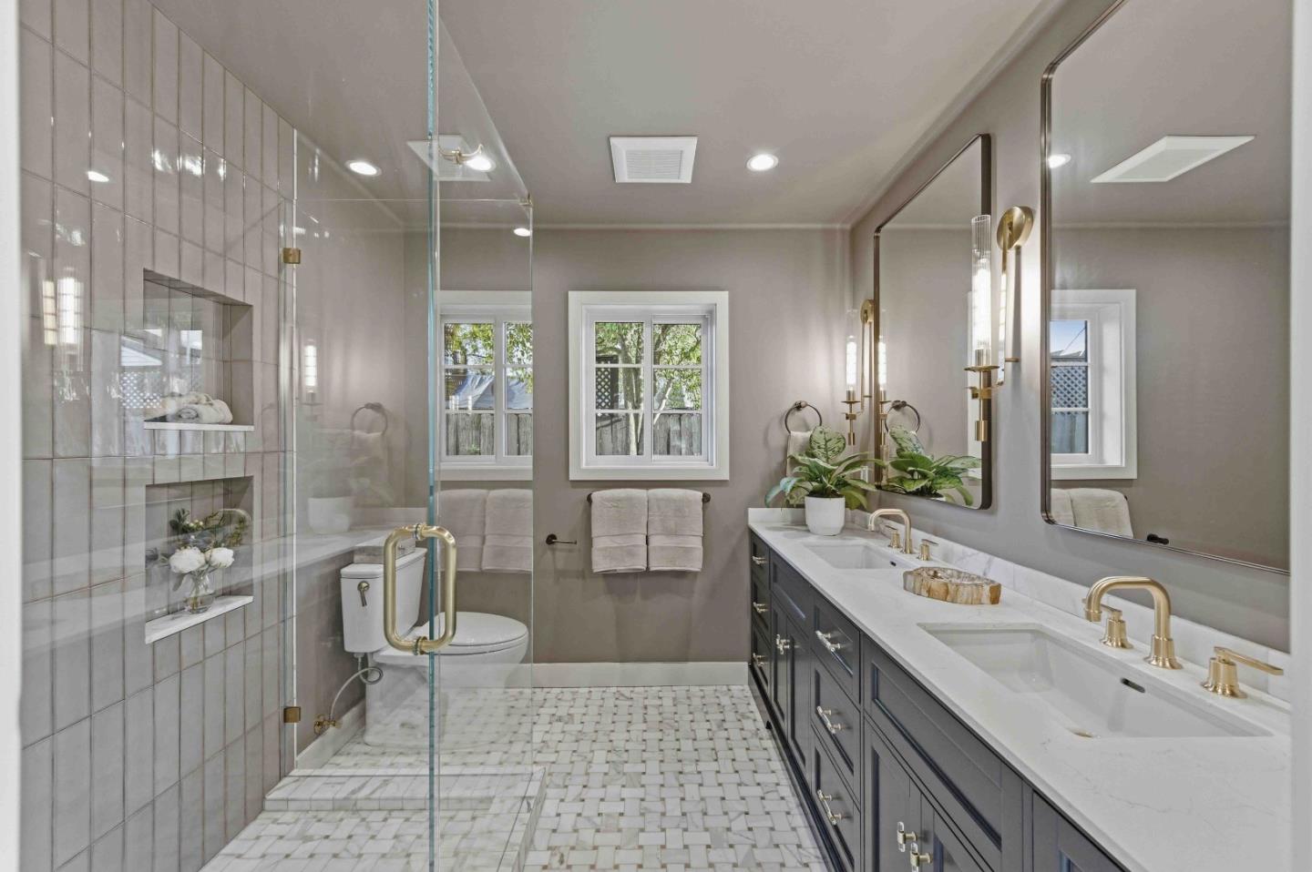 Detail Gallery Image 17 of 44 For 526 Lancaster Way, Redwood City,  CA 94062 - 3 Beds | 2 Baths