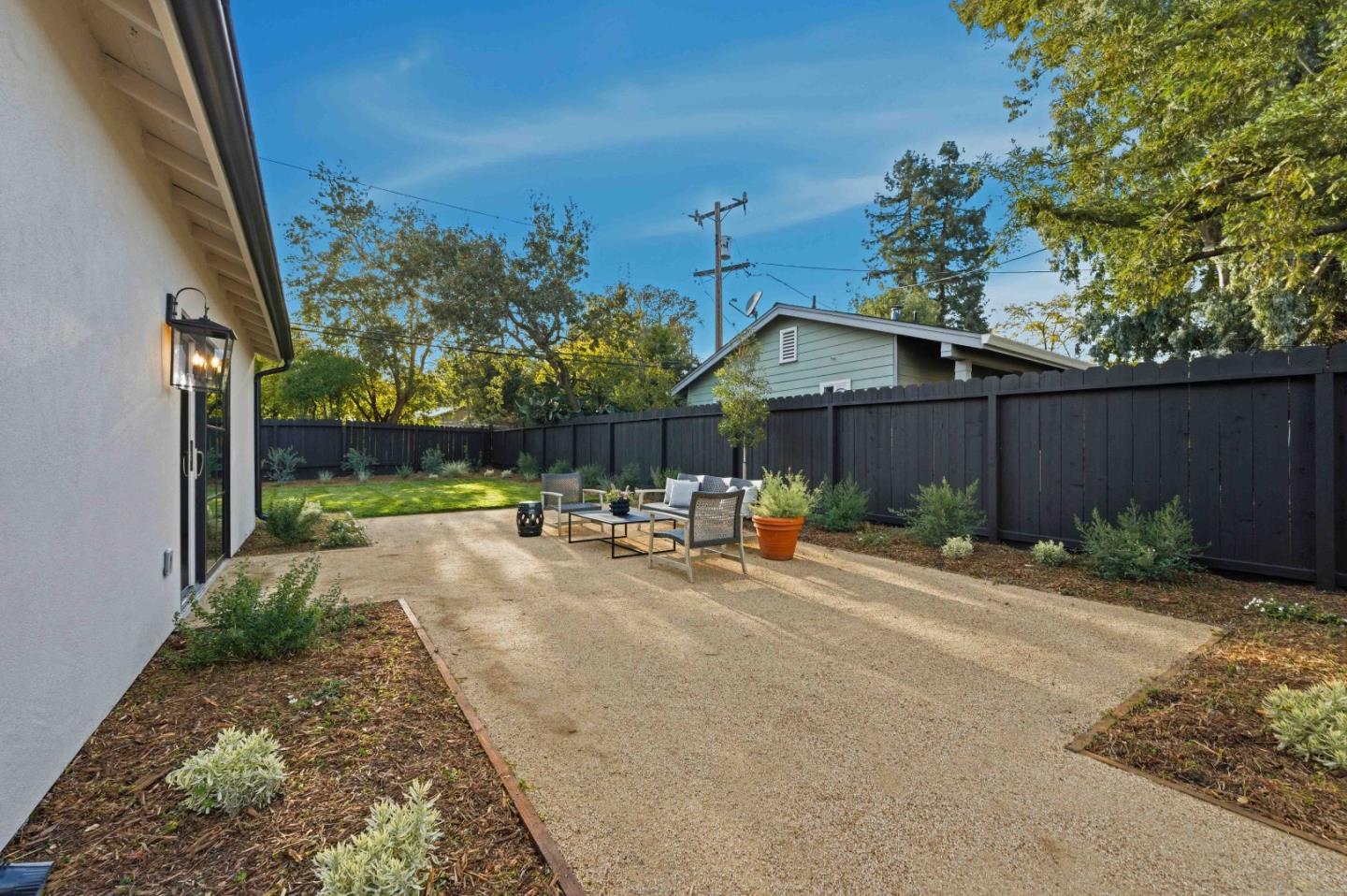 Detail Gallery Image 35 of 44 For 526 Lancaster Way, Redwood City,  CA 94062 - 3 Beds | 2 Baths