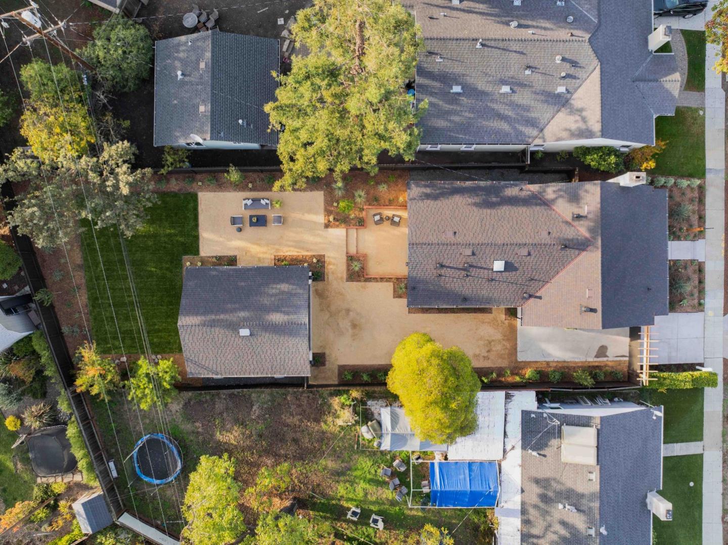 Detail Gallery Image 38 of 44 For 526 Lancaster Way, Redwood City,  CA 94062 - 3 Beds | 2 Baths