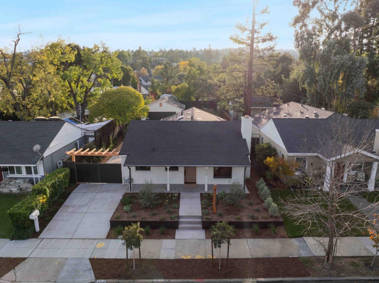 Detail Gallery Image 40 of 44 For 526 Lancaster Way, Redwood City,  CA 94062 - 3 Beds | 2 Baths