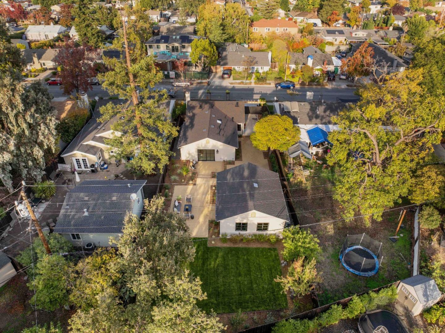 Detail Gallery Image 41 of 44 For 526 Lancaster Way, Redwood City,  CA 94062 - 3 Beds | 2 Baths