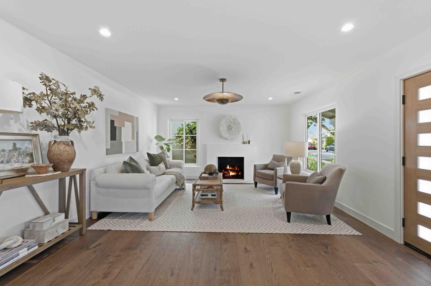 Detail Gallery Image 5 of 44 For 526 Lancaster Way, Redwood City,  CA 94062 - 3 Beds | 2 Baths