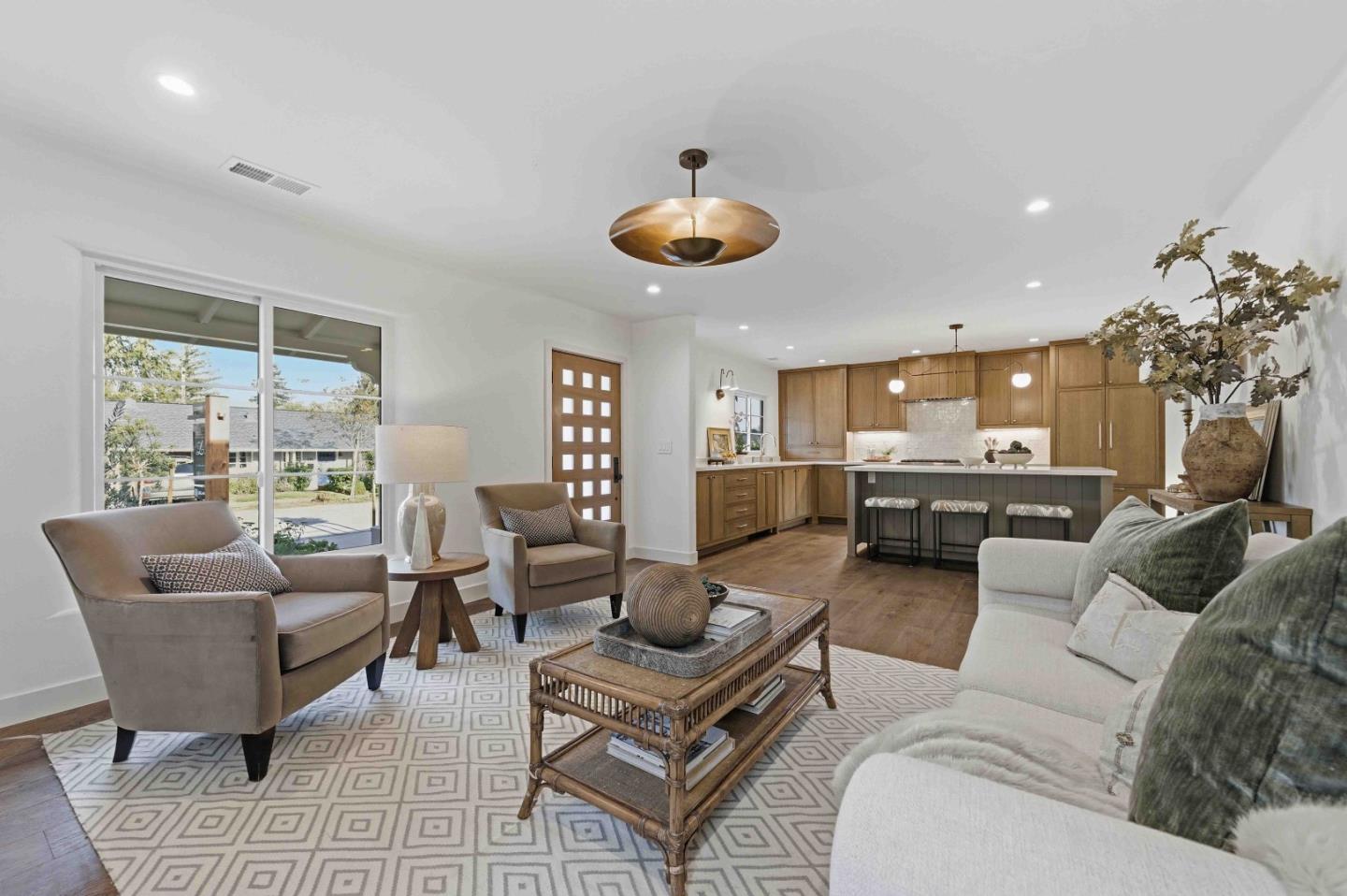 Detail Gallery Image 7 of 44 For 526 Lancaster Way, Redwood City,  CA 94062 - 3 Beds | 2 Baths