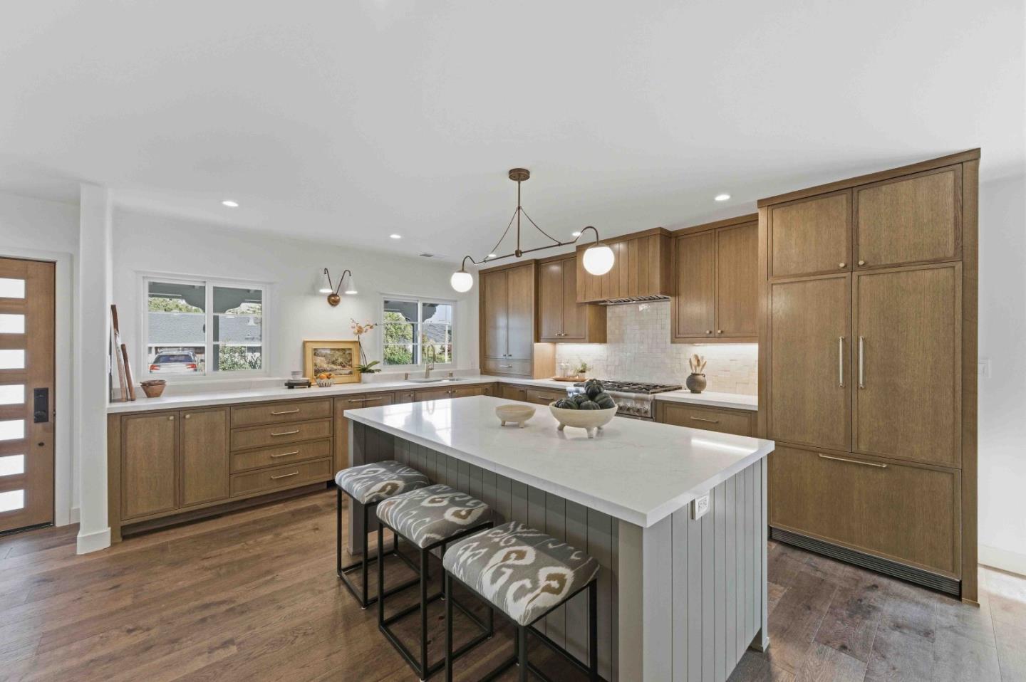 Detail Gallery Image 8 of 44 For 526 Lancaster Way, Redwood City,  CA 94062 - 3 Beds | 2 Baths