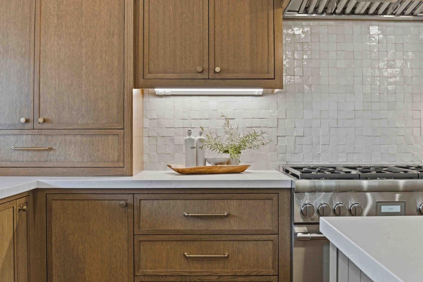 Detail Gallery Image 9 of 44 For 526 Lancaster Way, Redwood City,  CA 94062 - 3 Beds | 2 Baths