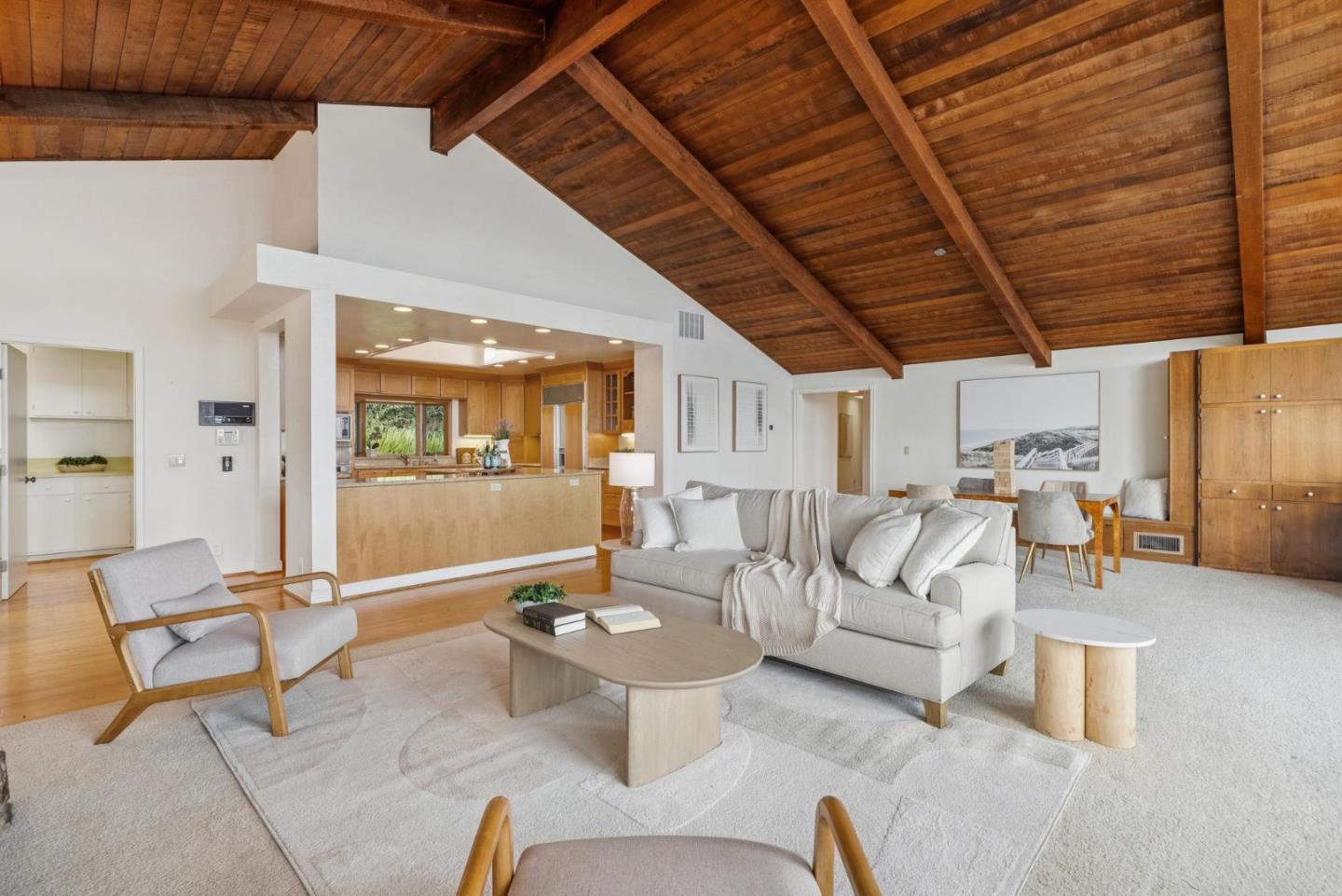 Detail Gallery Image 11 of 39 For 21193 Michaels Dr, Saratoga,  CA 95070 - 4 Beds | 3 Baths