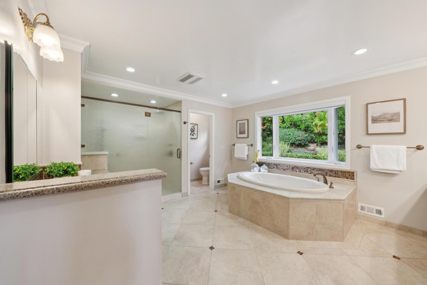 Detail Gallery Image 19 of 39 For 21193 Michaels Dr, Saratoga,  CA 95070 - 4 Beds | 3 Baths