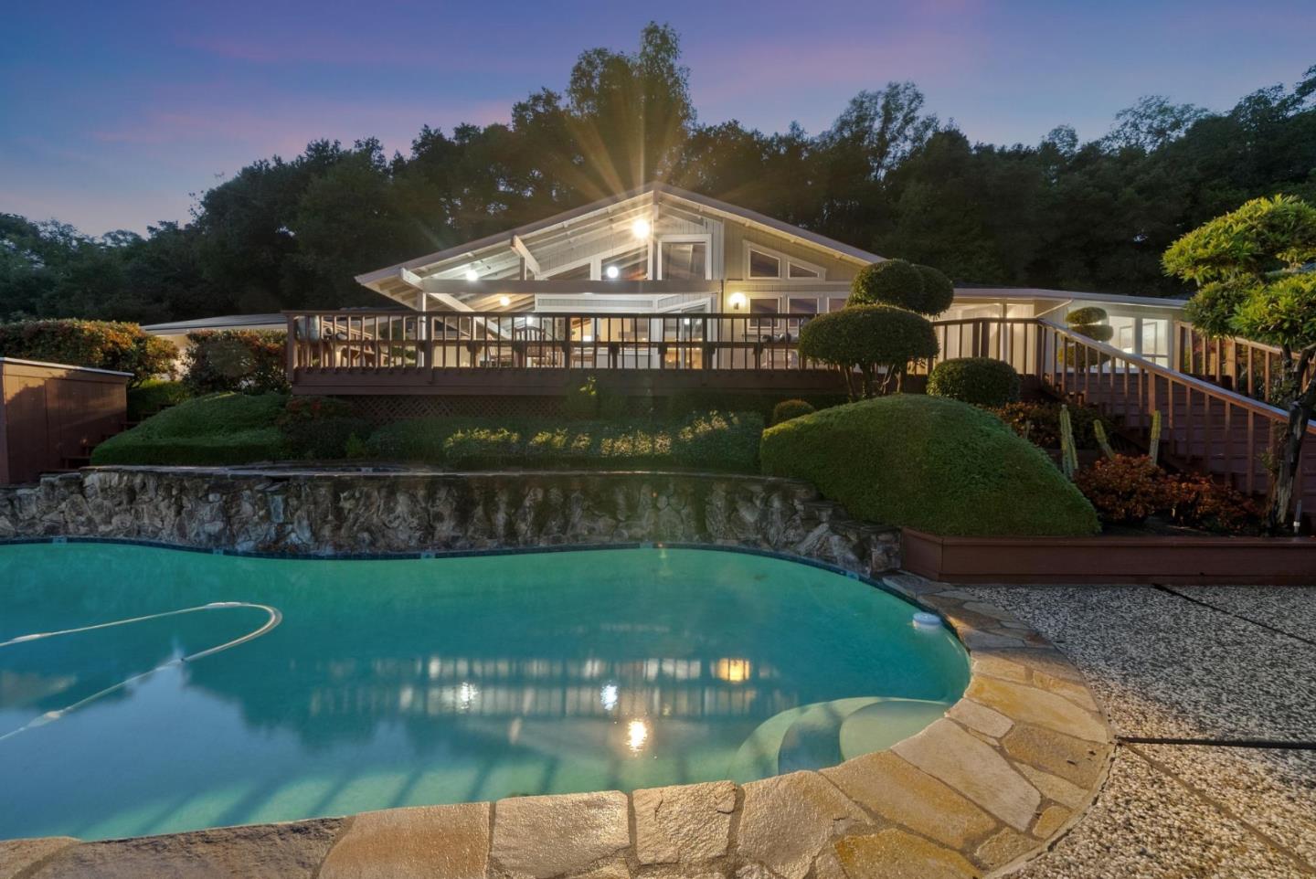 Detail Gallery Image 32 of 39 For 21193 Michaels Dr, Saratoga,  CA 95070 - 4 Beds | 3 Baths