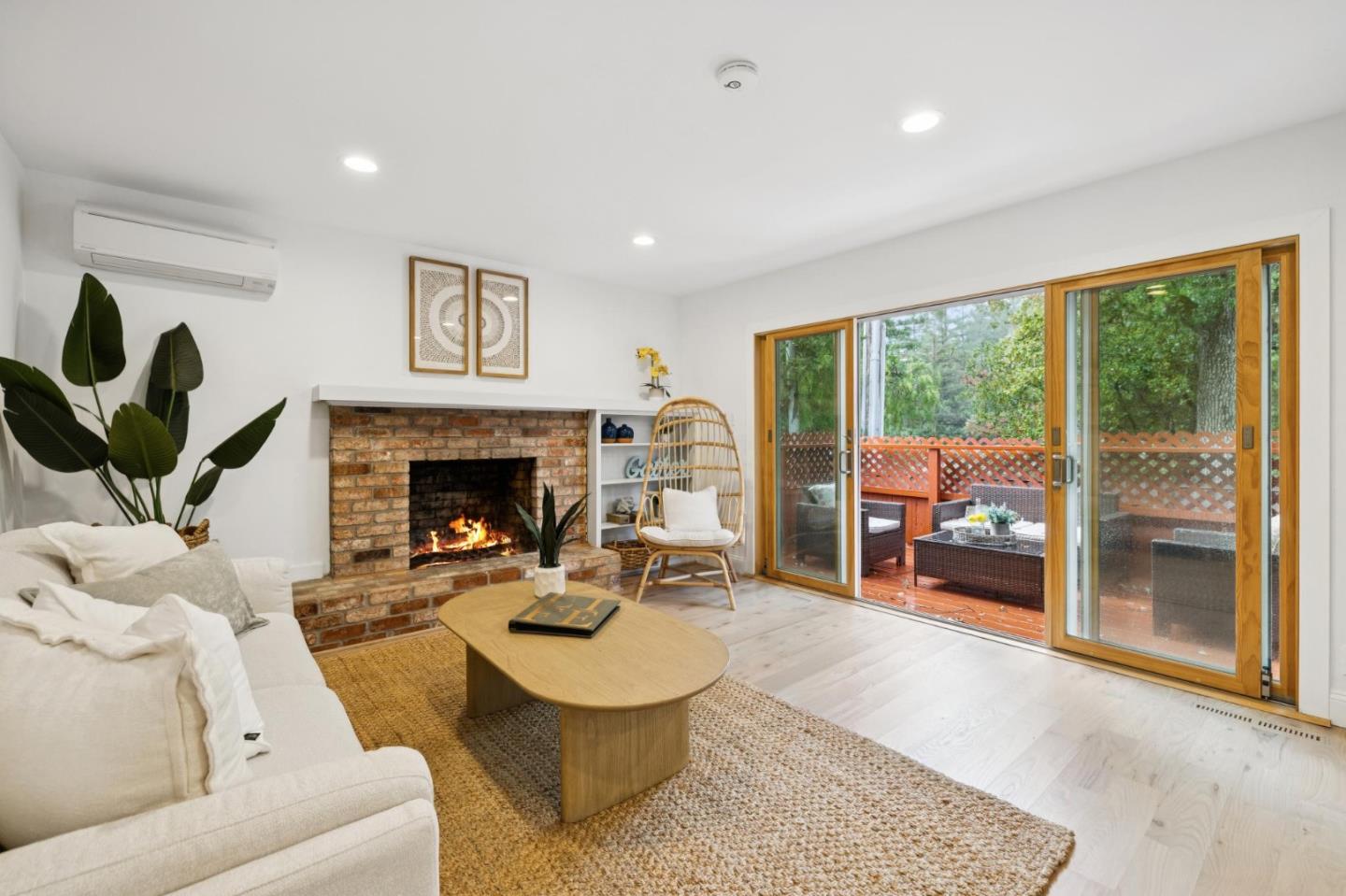 Detail Gallery Image 3 of 14 For 14400 Springer Ave, Saratoga,  CA 95070 - 2 Beds | 2 Baths