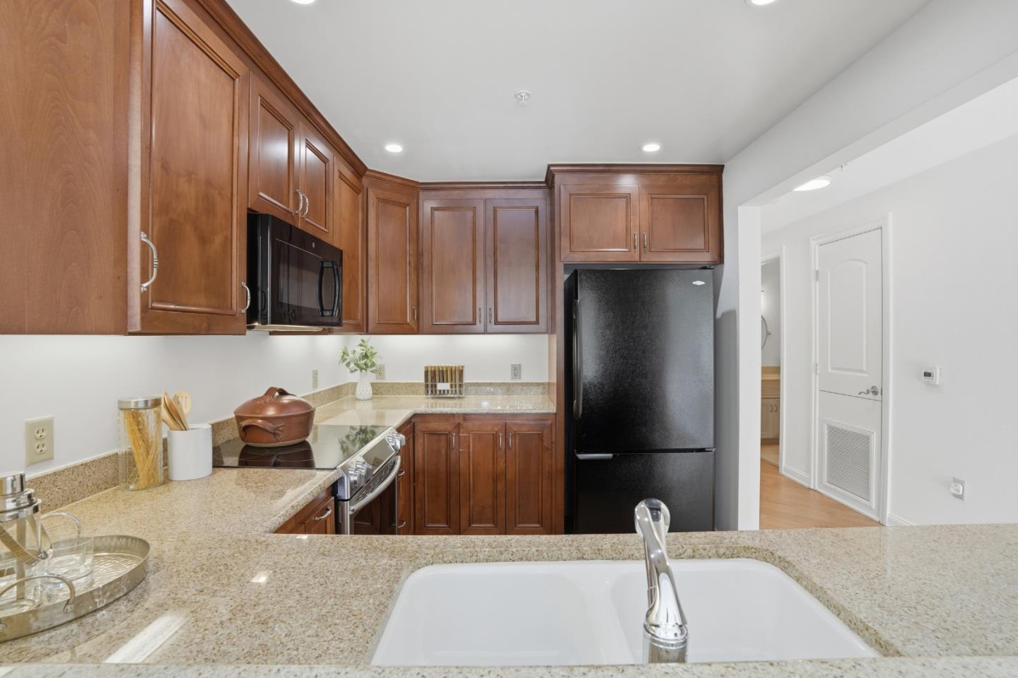 Photo #8: ML82027047 Listing: Photo #8