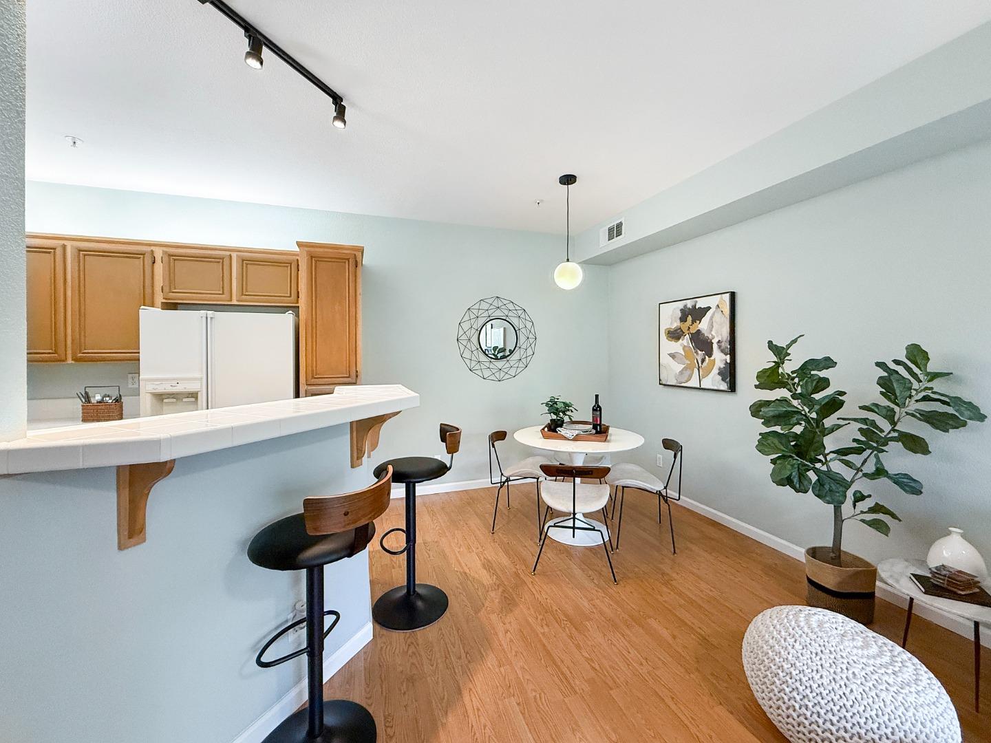 Detail Gallery Image 13 of 41 For 1102 Niguel Ln, San Jose,  CA 95138 - 1 Beds | 1/1 Baths