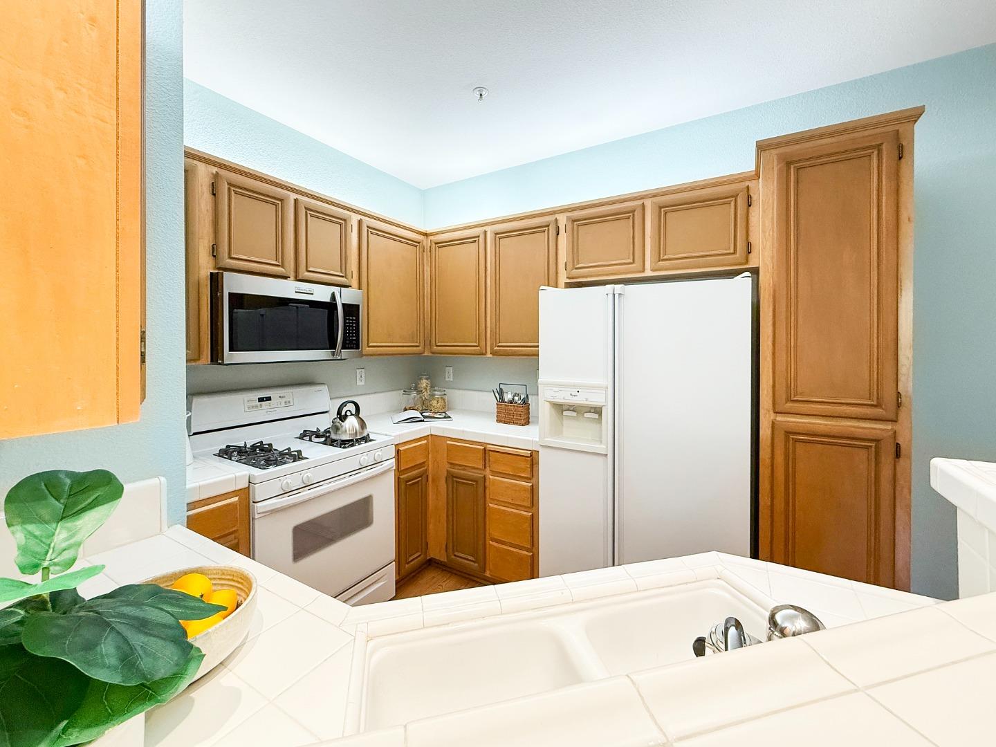 Detail Gallery Image 16 of 41 For 1102 Niguel Ln, San Jose,  CA 95138 - 1 Beds | 1/1 Baths