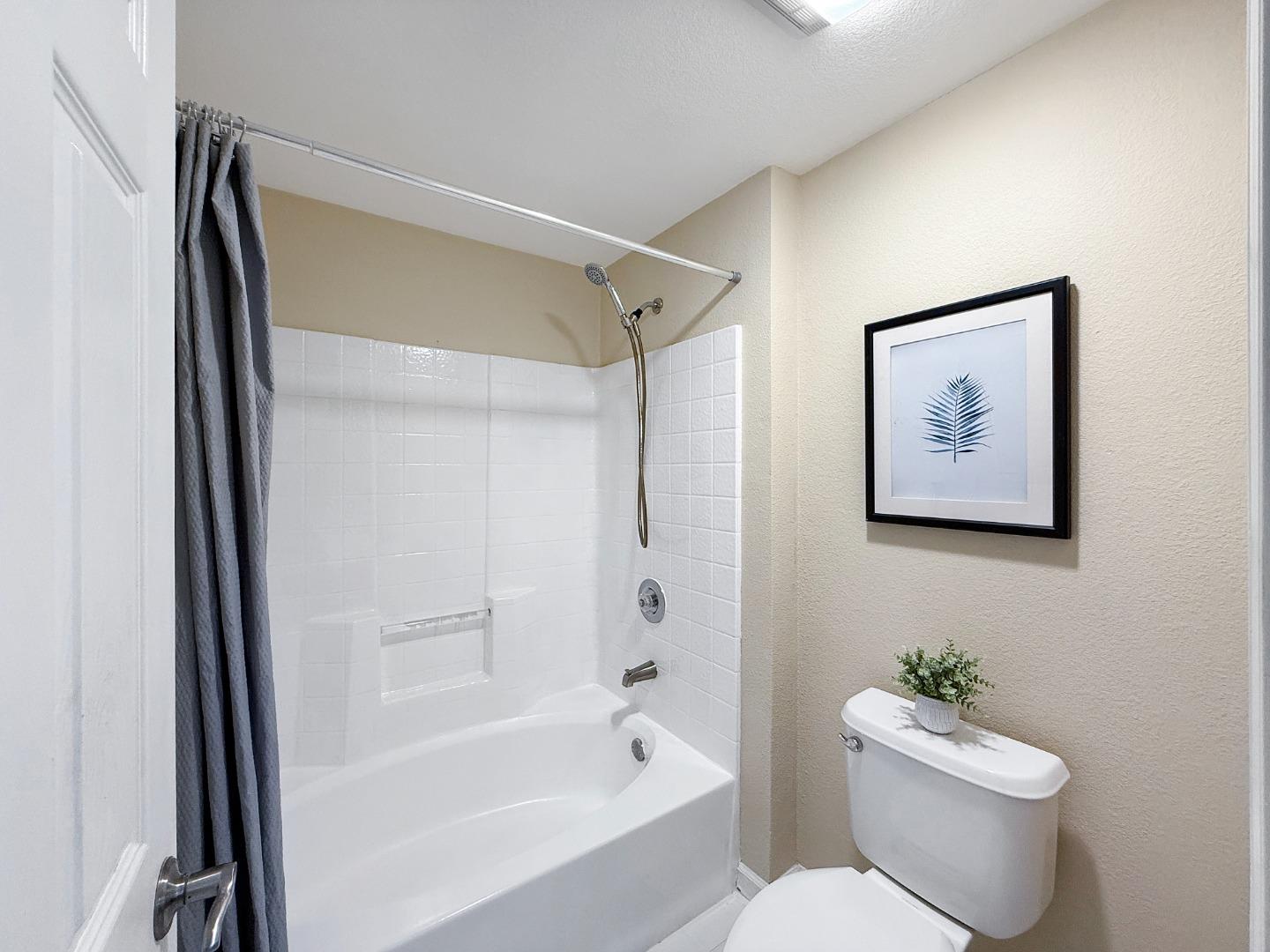 Detail Gallery Image 32 of 41 For 1102 Niguel Ln, San Jose,  CA 95138 - 1 Beds | 1/1 Baths